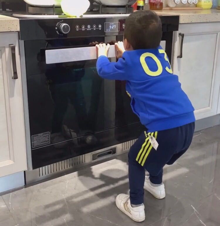 佳歌集成灶央視紀(jì)錄片——家加愛