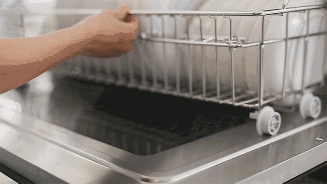 未來(lái)的廚電行業(yè)半壁江山？屬于佳歌集成灶的時(shí)代來(lái)了?。?！