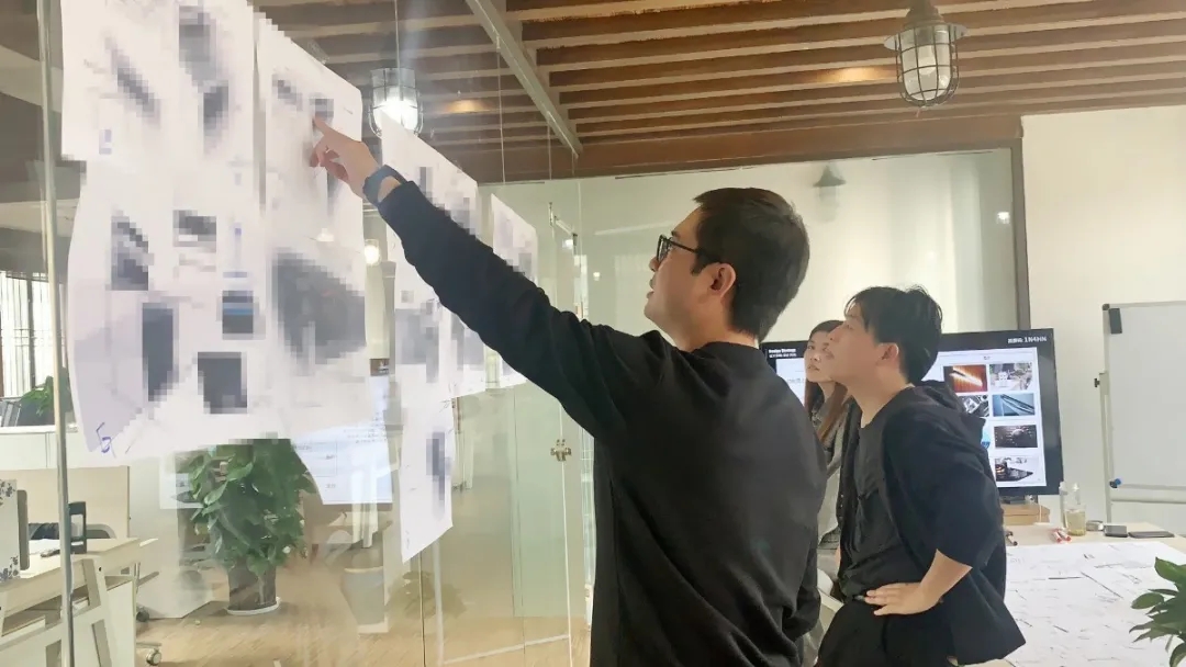 佳歌與洛可可LKK產(chǎn)品設(shè)計(jì)方案研討會(huì)順利召開(kāi)