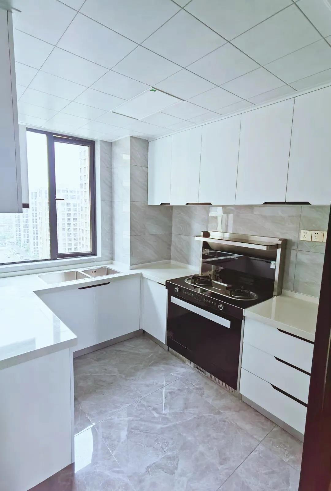 白色廚房不耐臟？佳歌集成灶讓你裝修更隨心！