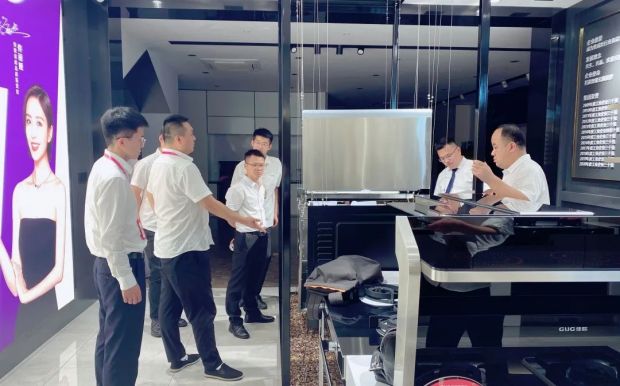 不忘初心，堅(jiān)持信仰，佳歌集成灶二季度營(yíng)銷總結(jié)會(huì)順利召開！